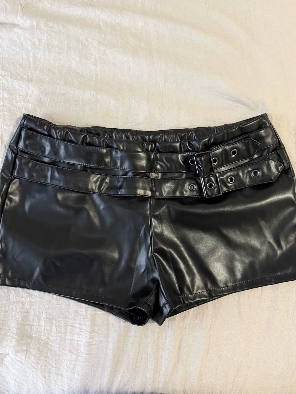 SHEIN Black Faux Leather Double-Belt Bike Shorts